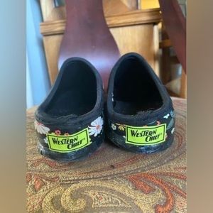 Western Chief garden clogs